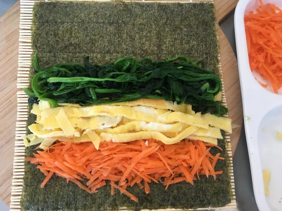  Bento - Sushi  Super Detailed Method / Beef, Egg, Spinach, Sushi + Grilled Vegetables step 0