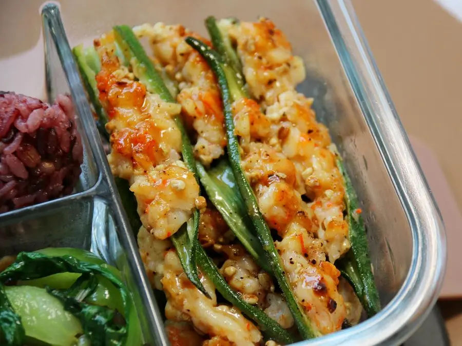 Fat reduction bento okra  stuffed shrimp fast hand bento  step 0