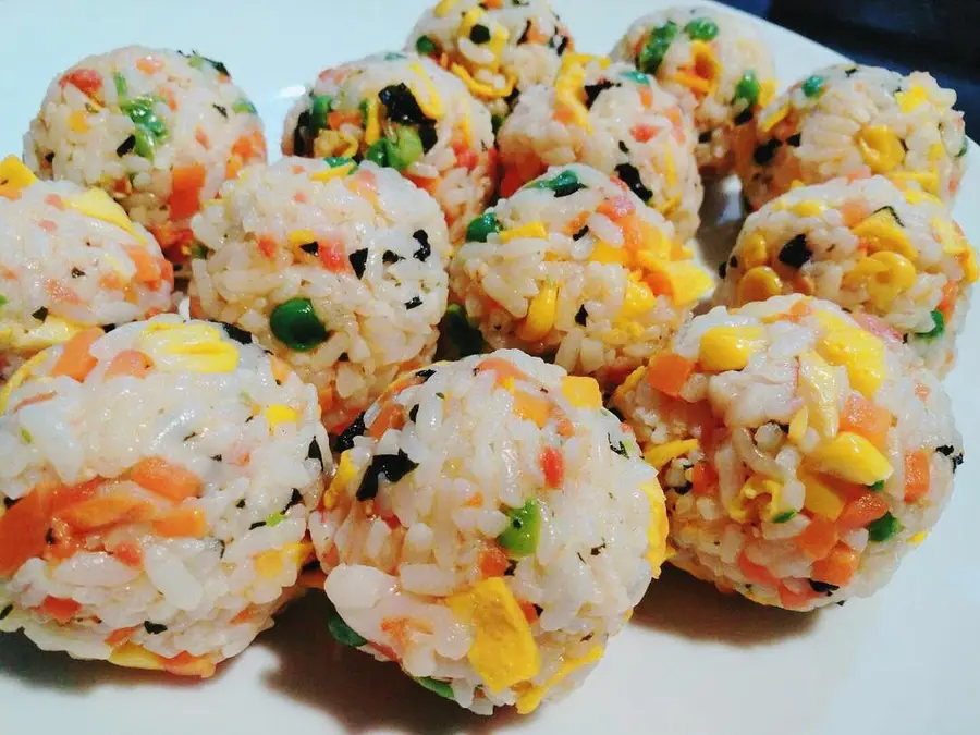 Colorful Japanese rice balls - a great choice for luncheon boxes