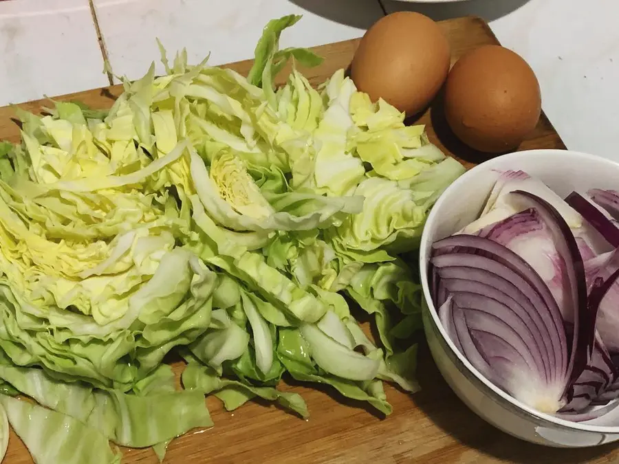 Tomorrow's bento is super simple, and the vegetarian fried cake shreds  of the roadside shop step 0