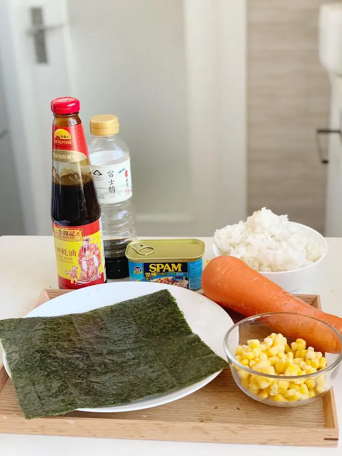 Super thick and super satisfying luncheon meat rice balls step 0