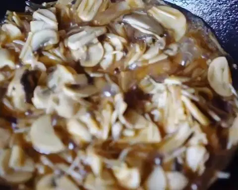 Japanese-style mushroom rice (great for bento) step 0