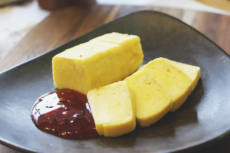 Bento must-have - Japanese-style thick egg grill & tamagoyaki step 0