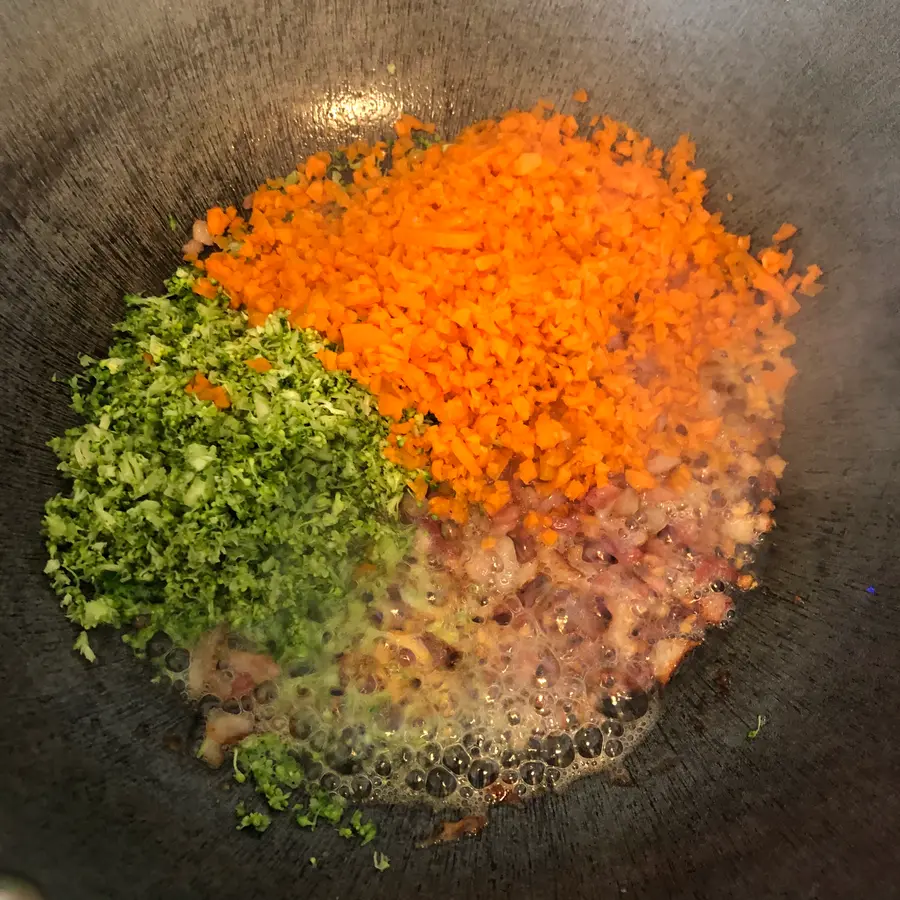 ã€Colorful rice ballã€‘There are rice and vegetables, meat, milk and seafood  step 0