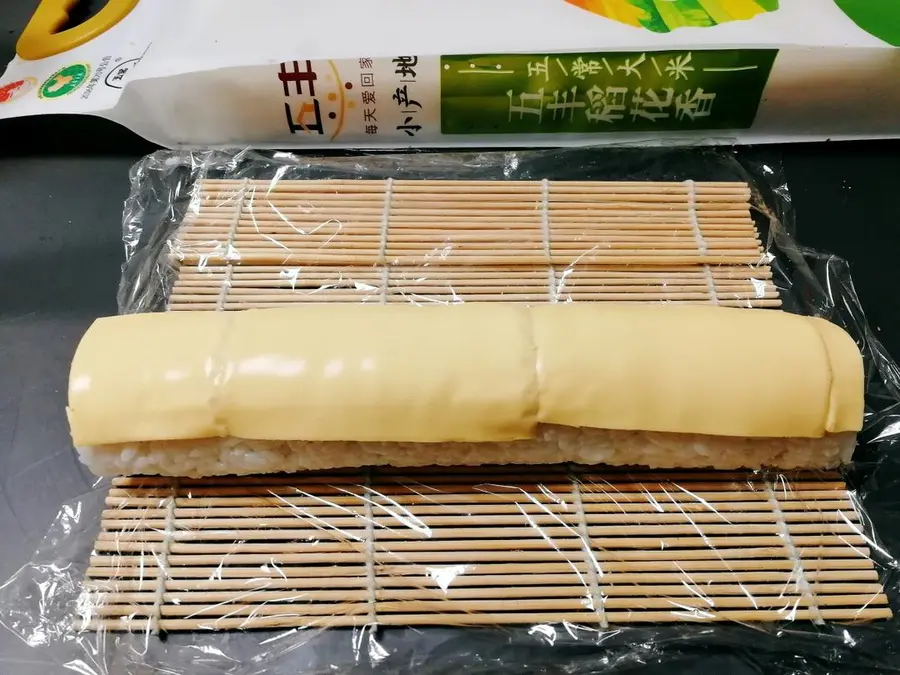 Super delicious cheese sushi that you will never forget in one bite step 0