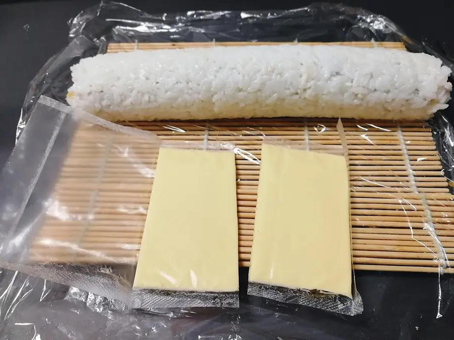 Super delicious cheese sushi that you will never forget in one bite step 0