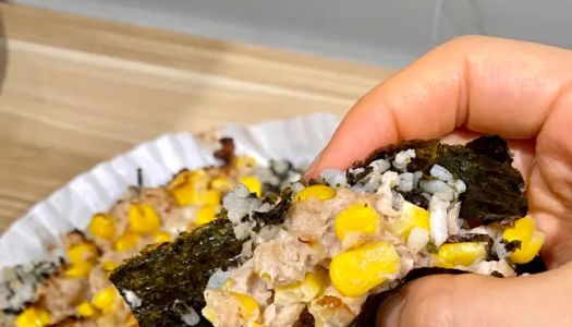 Grilled sushi with leftover rice in 10 minutes!