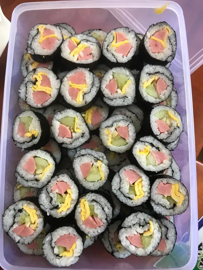 Sushi rolls