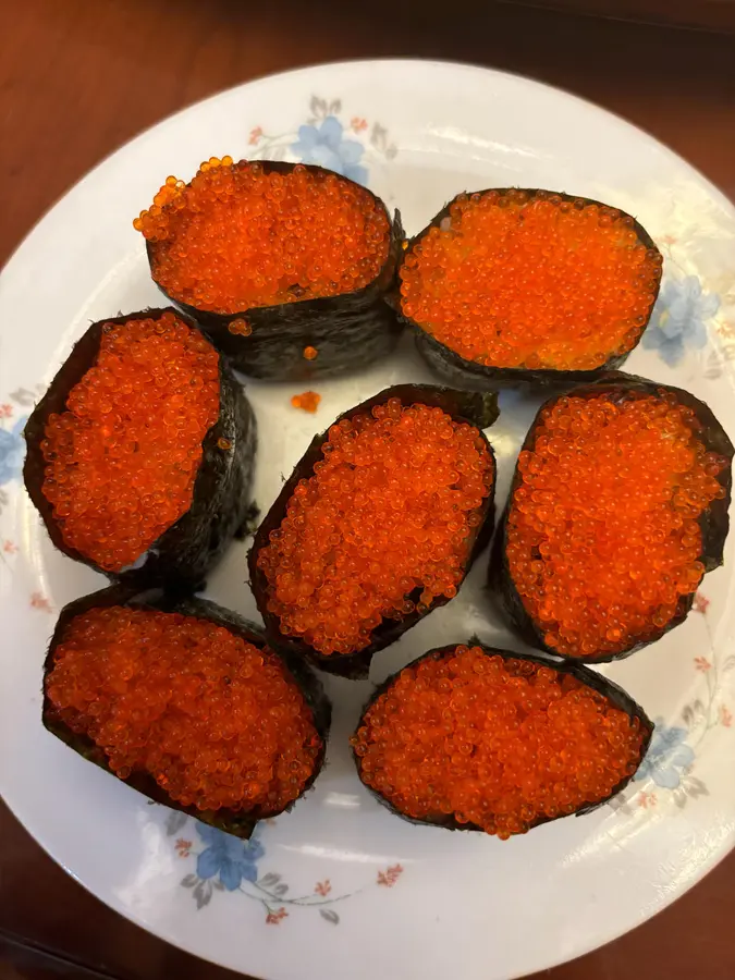 Flying fish roe sushi  step 0