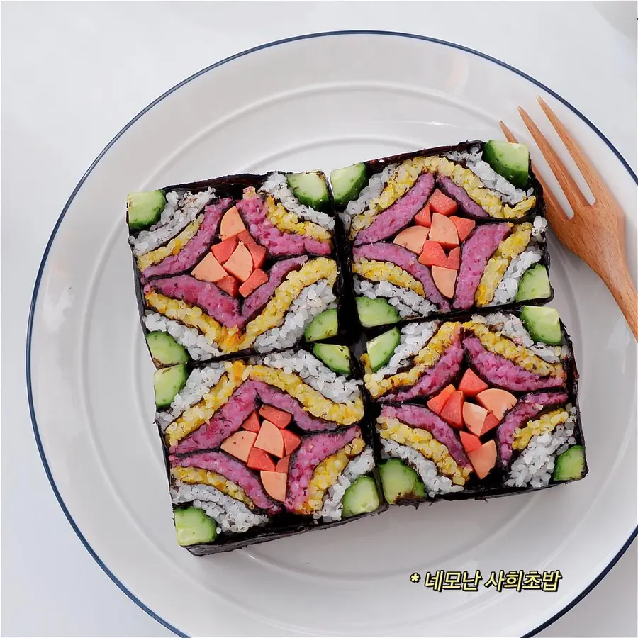 High-value Four Happiness Sushi Roll (Square Sushi) step 0