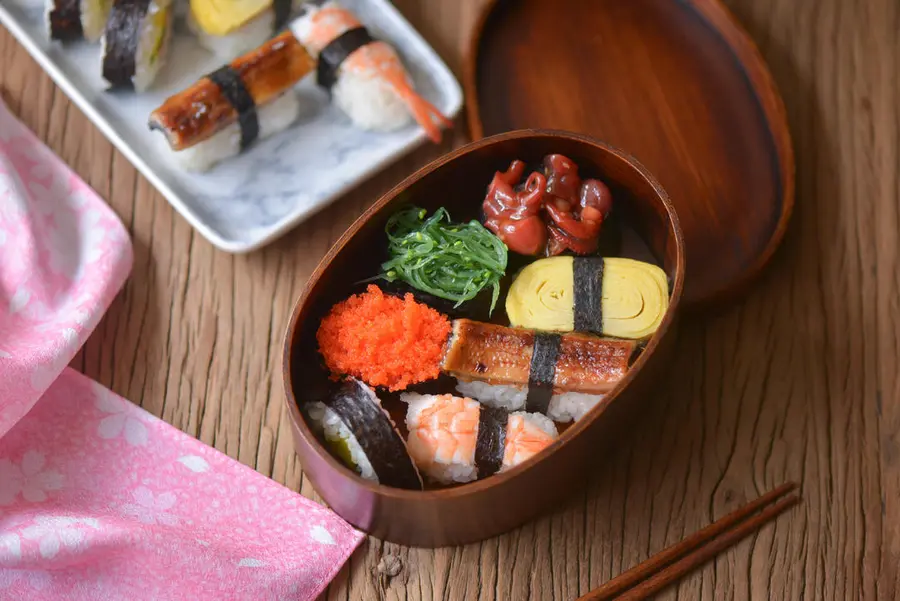 Mixed sushi bento