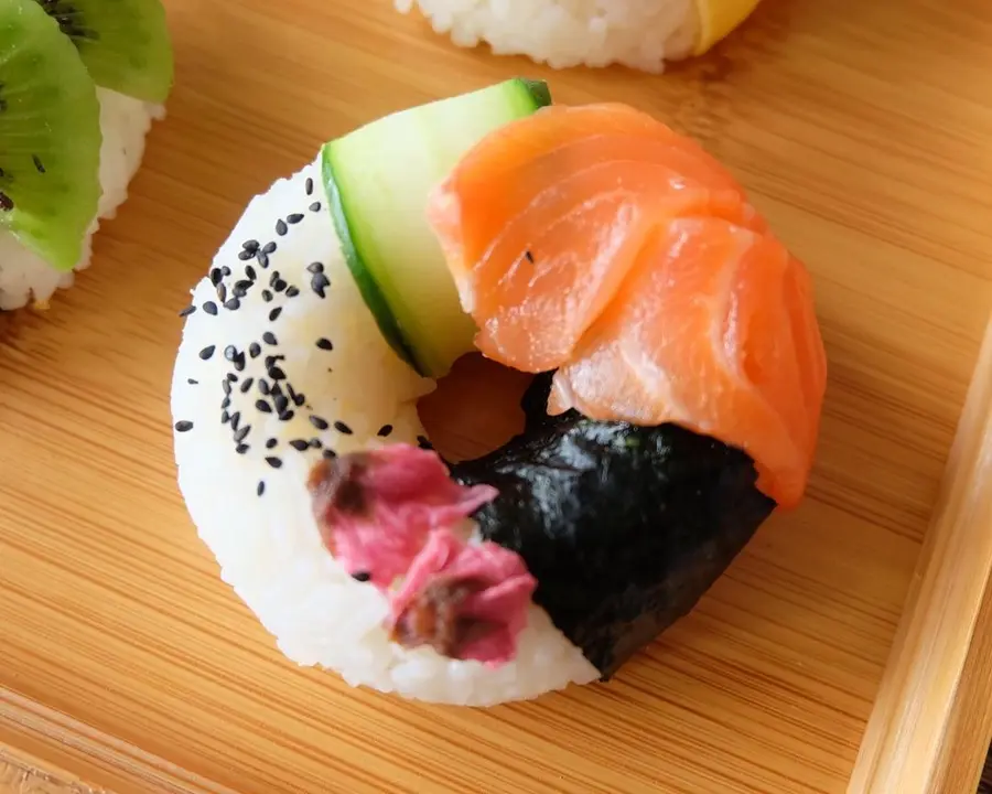 Sushi donuts step 0