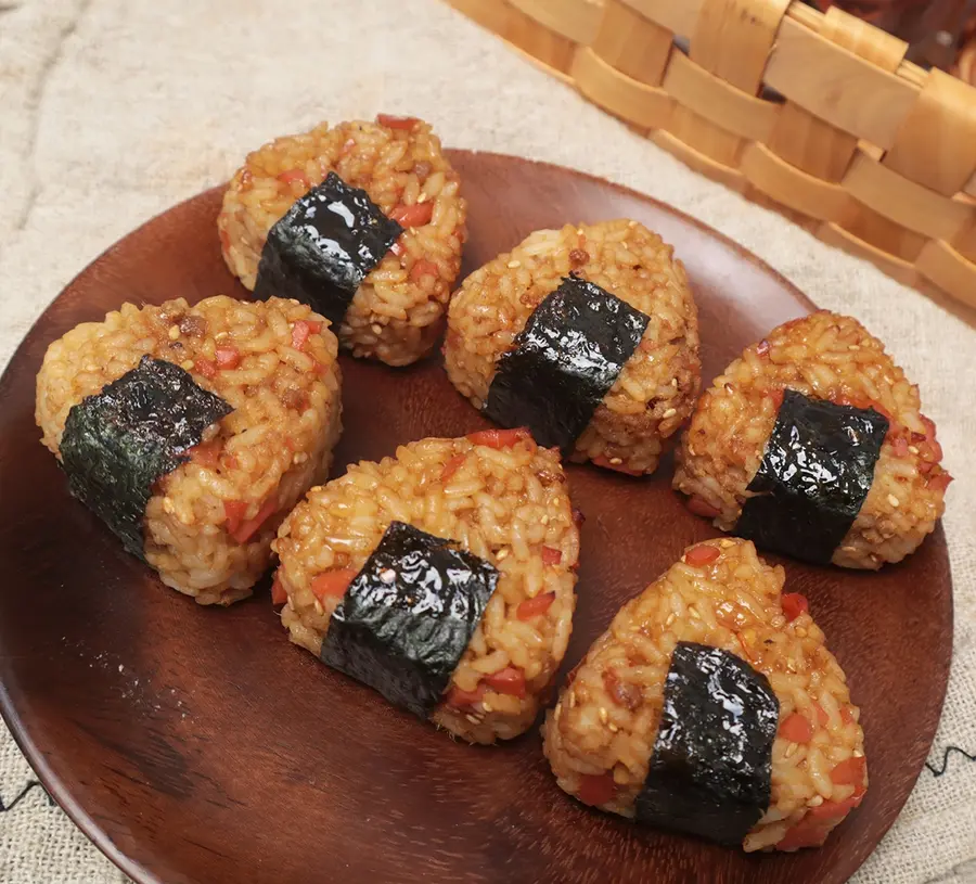 Japanese-style rice balls step 0