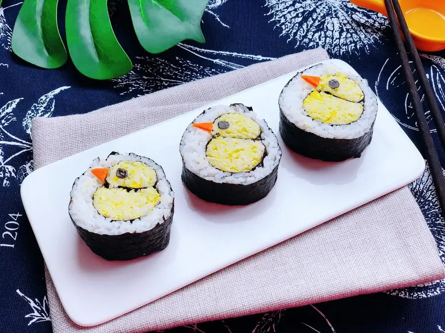 Duckling sushi  rice ball bento step 0