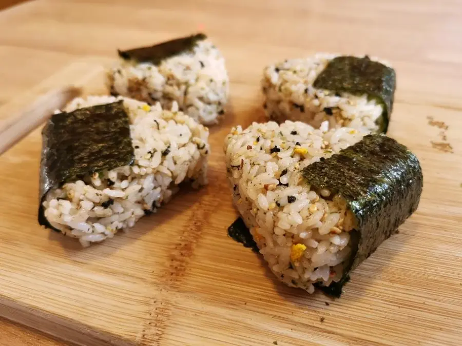 Super super convenient spring Japanese sushi rice balls