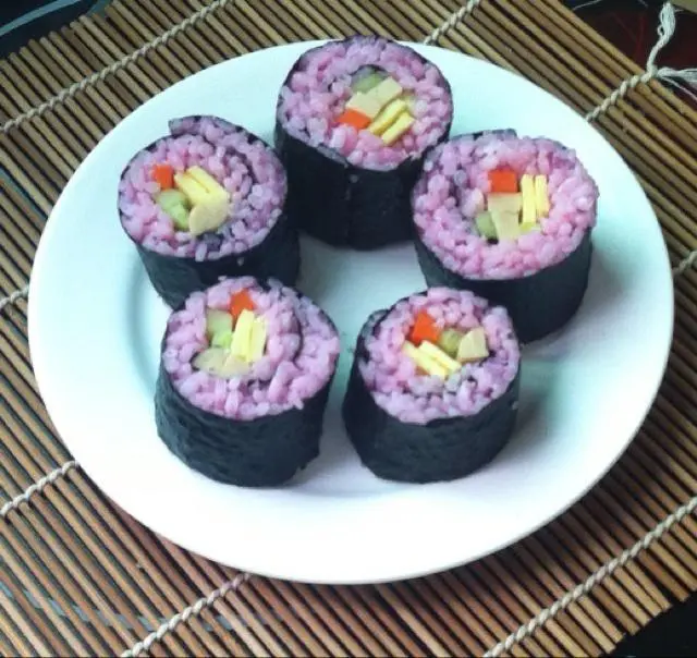 Pink sushi rolls step 0