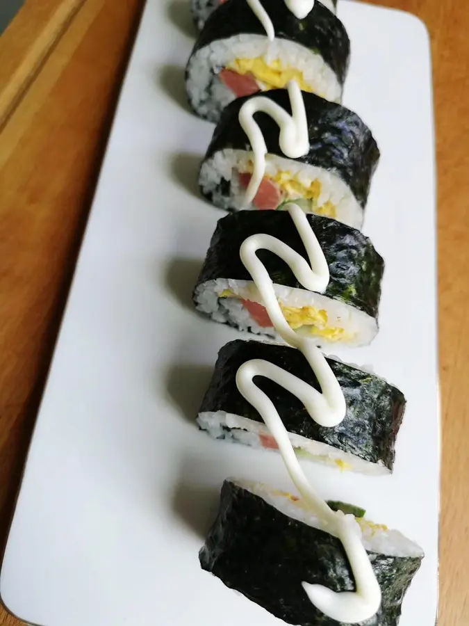 Make a simple and delicious sushi roll  step 0