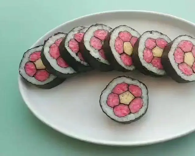 Sakura sushi rolls 