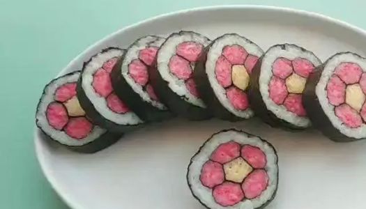 Sakura sushi rolls 