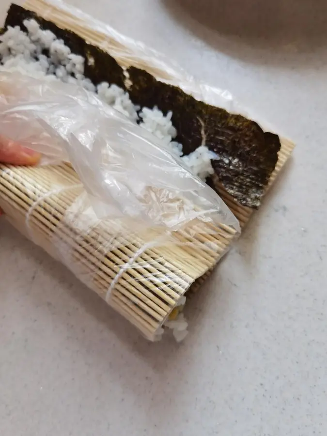 A simple sushi roll step 0