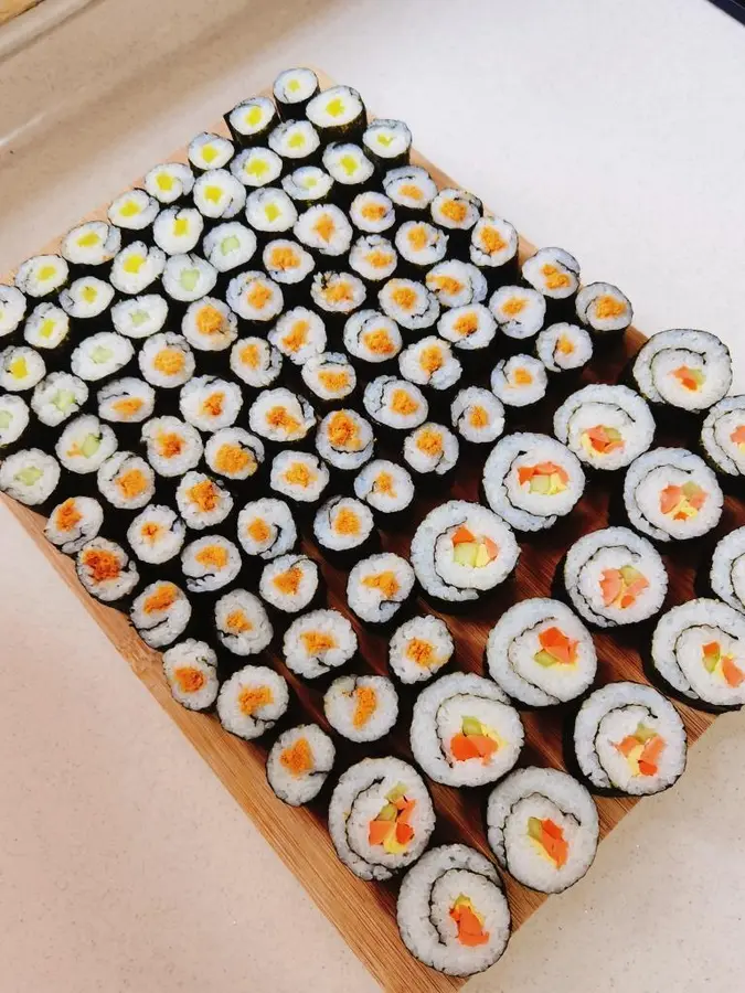 A simple sushi roll step 0