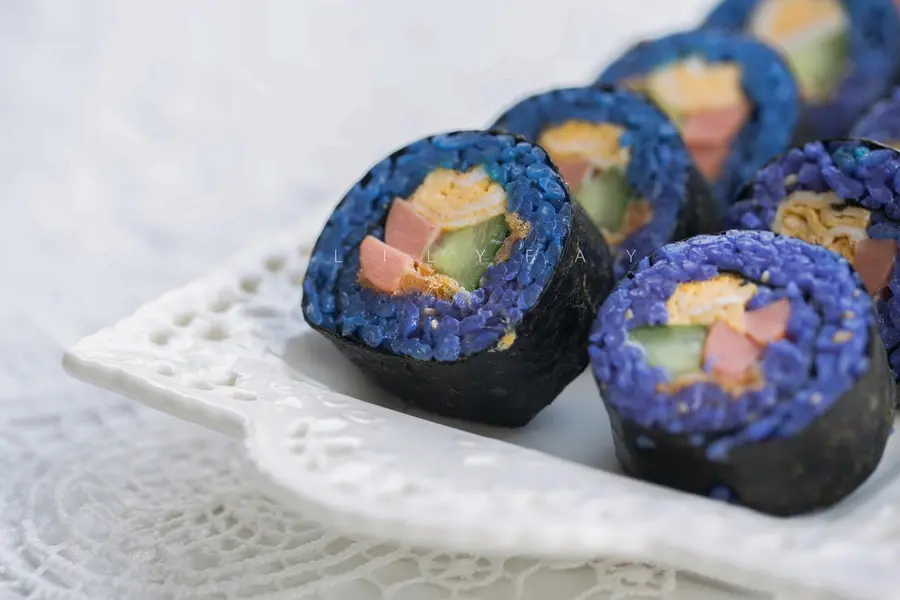 Butterfly pea flower sushi gimbap (healing high-value Mediterranean blue) step 0