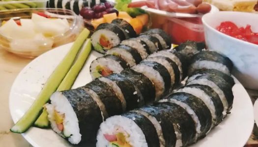 Kids' favorite roll sushi