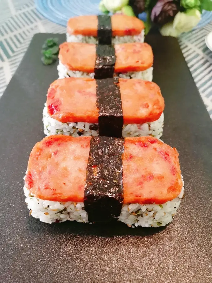 Ham sushi