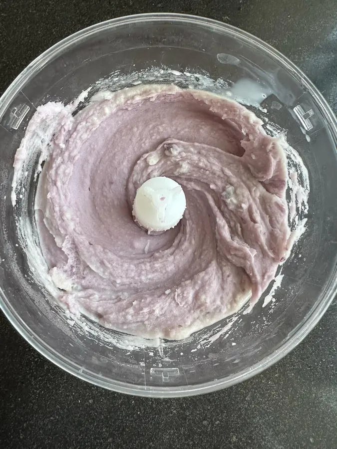 Soft-skinned taro cake step 0