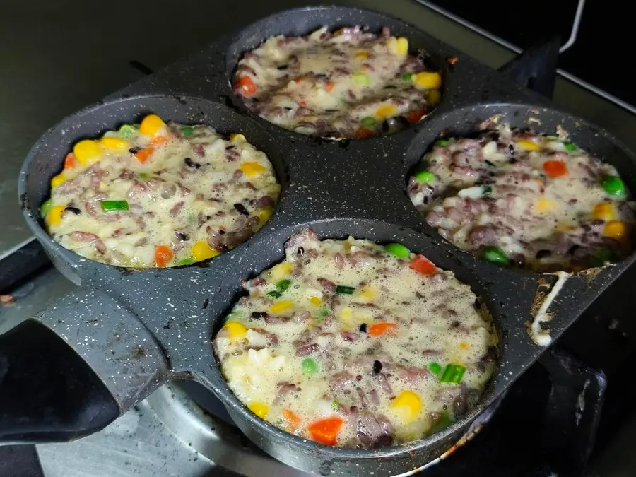 A good way to consume leftover rice  is to treat picky eaters â”† Rice  egg  burger  (with rice and vegetables) â”† Kuaishou breakfast â”† nutritious, delicious and simple â”† Suitable for people with three highs in fat loss step 0