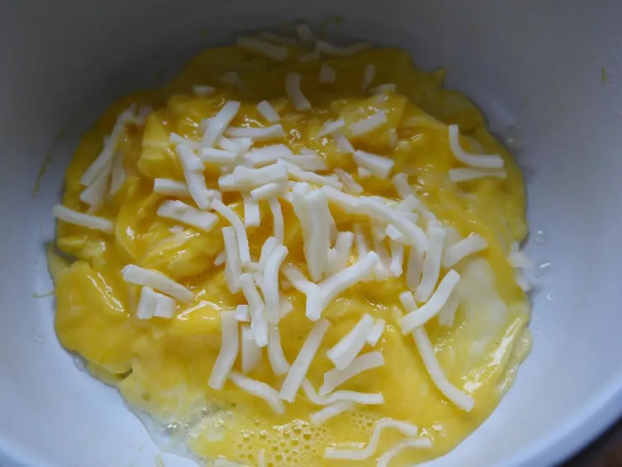 Quick Breakfast â€“ Cheese Egg Browns step 0