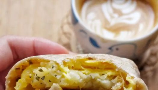 Quick Breakfast – Cheese Egg Browns