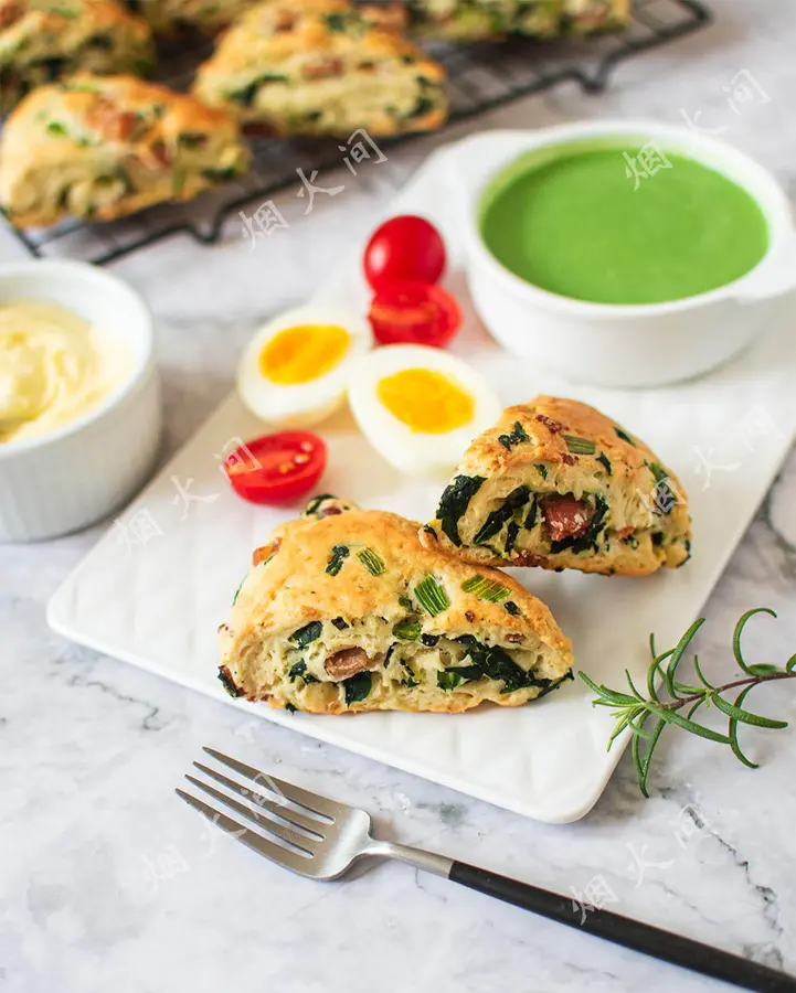 Spinach & Bacon Scone (Olive Oil Version)