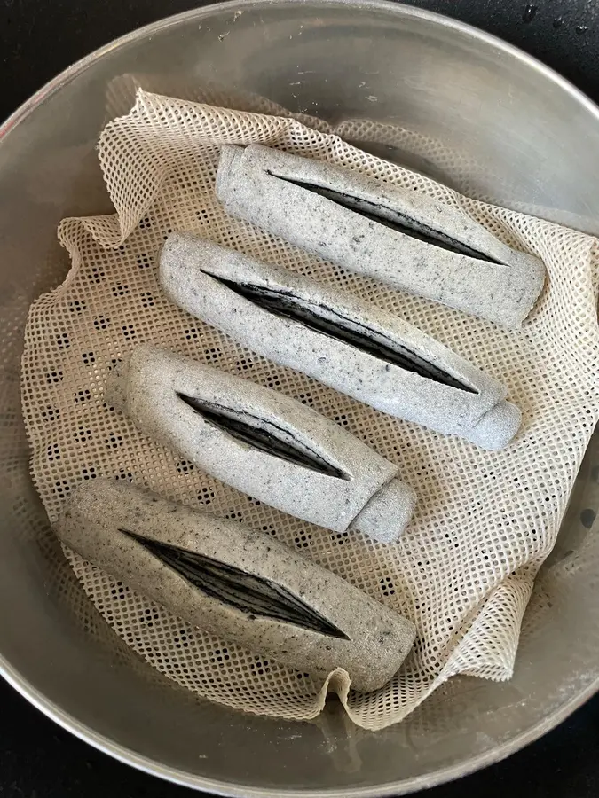 Black sesame fancy steamed buns step 0