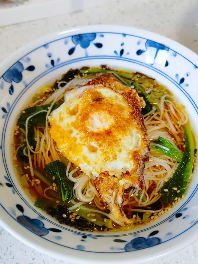 Yangchun noodles and clear soup noodles