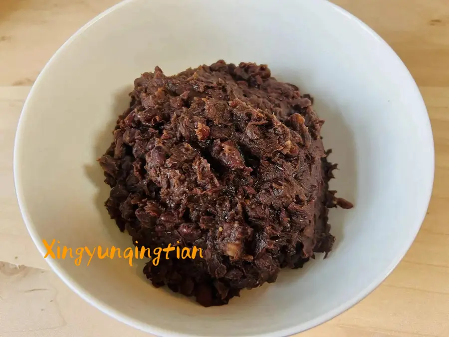 Cornmeal and red bean buns (including red bean paste) step 0