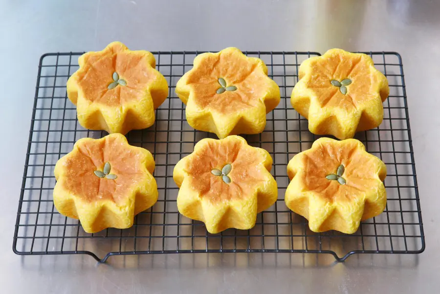 Pumpkin and red bean bread step 0