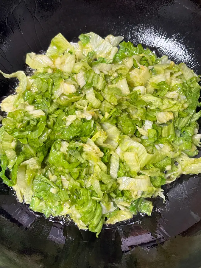 Lettuce omelet â€“ a delicious taste  during the fat loss period step 0