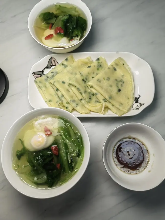 Authentic stall leek egg cake in northern Shaanxi step 0