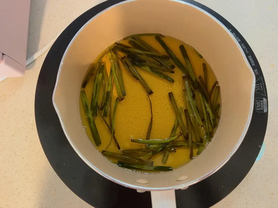 Noodles with scallion oil (lazy breakfast) step 0