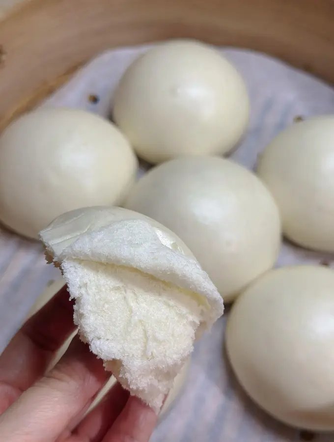 Steamed buns made with wine step 0