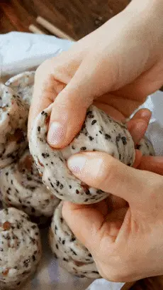 ã€Baby Foodã€‘Yam, black sesame, red dates, steamed buns step 0