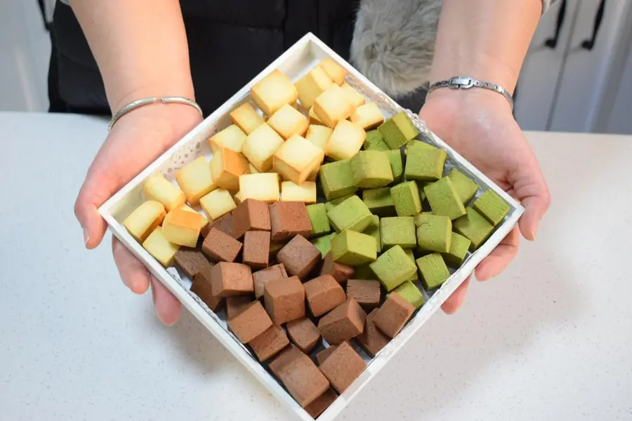 Three-color condensed milk cube (low sweet)