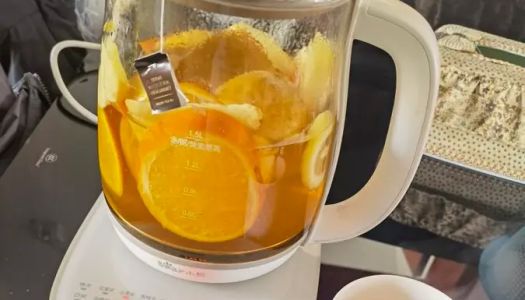 Huge delicious apple orange tea