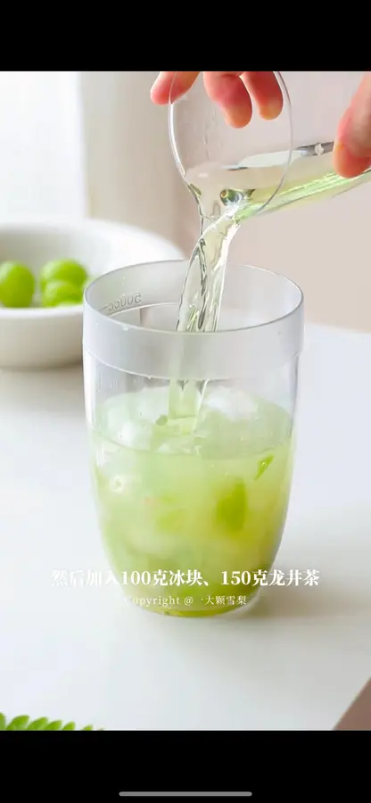 Green Lychee Iced Tea  is sweet and bursting juice, a must-drink fruit tea in summer! step 0