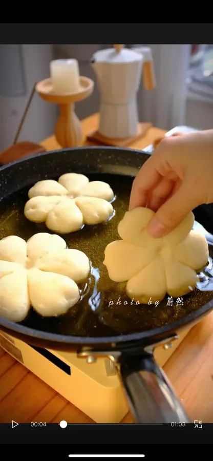 Flower donuts step 0