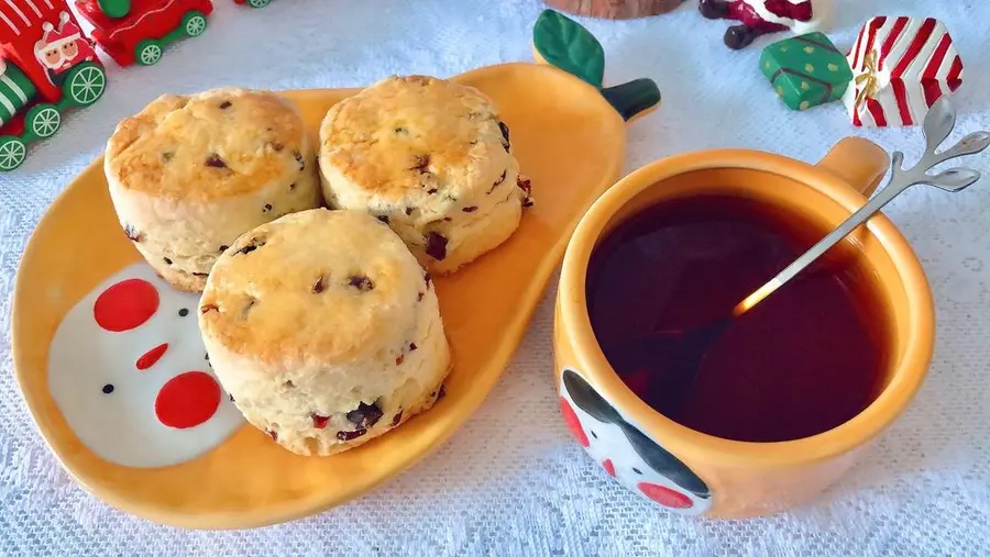 Simple and fast English afternoon tea|Cranberry scones step 0