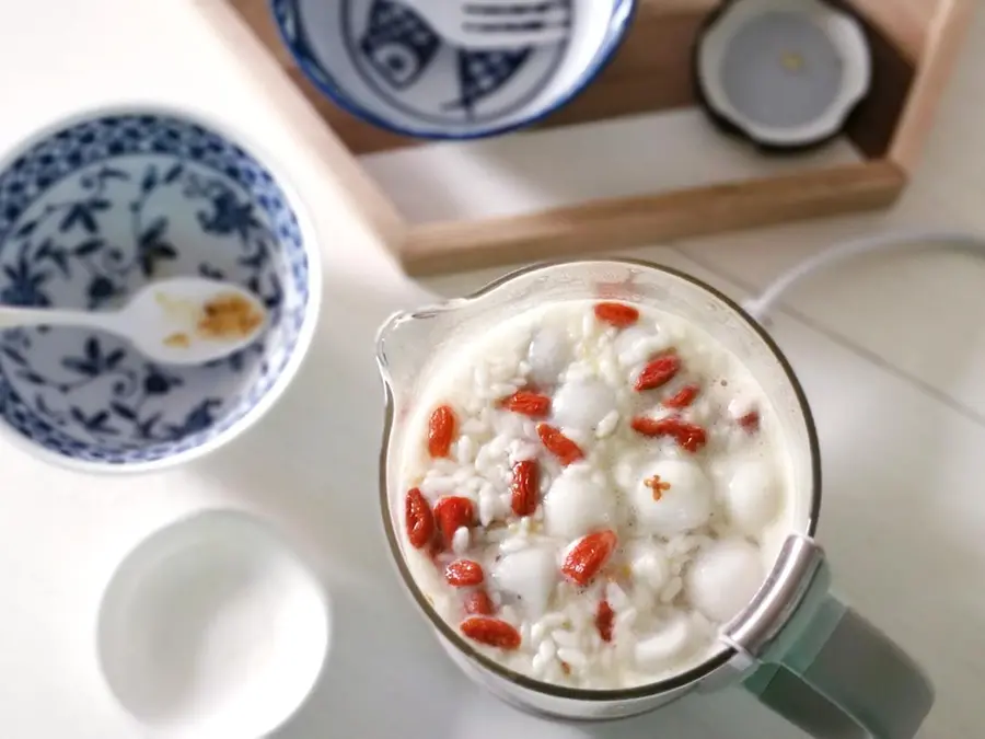 DIY lazy afternoon tea!Papaya, red dates, !ï¸ white fungus soup,  osmanthus wine stuffed small ballsã€Beiding Mini k health pot recipeã€‘ step 0