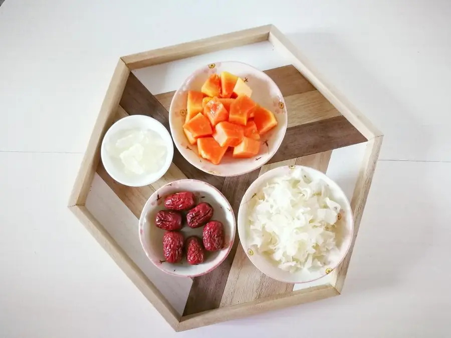 DIY lazy afternoon tea!Papaya, red dates, !ï¸ white fungus soup,  osmanthus wine stuffed small ballsã€Beiding Mini k health pot recipeã€‘ step 0