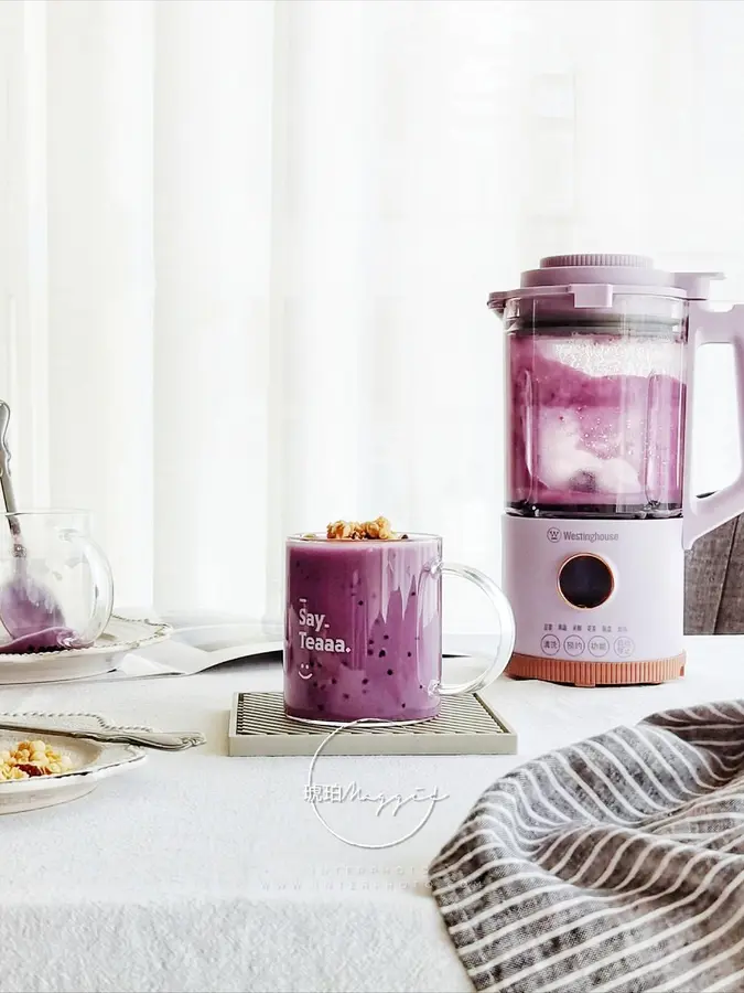 Purple sweet potato coconut milkshake